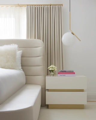 Roslyn_Home_Cara_Woodhouse_Bedside