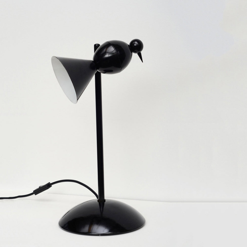Atelier Areti 004OL-D01 / Black (white reflector). Official manufacturer photograph; exact model and visible finish verified.