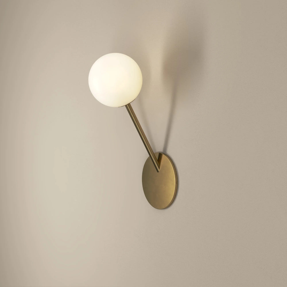Atelier Areti 203OL-W01 / Brass. Official manufacturer photograph; exact model and visible finish verified.